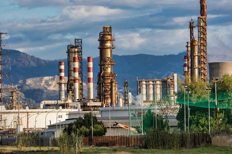 crude oil factory refinary