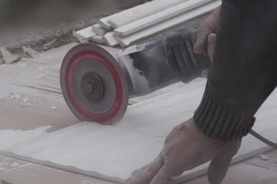 cutting tiles with angle grinder