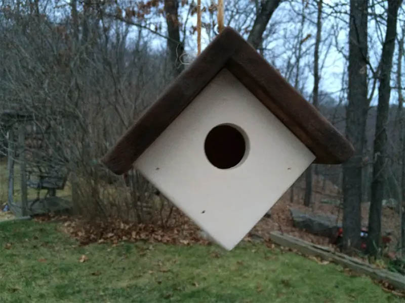 Diamond Hanging Birdhouse