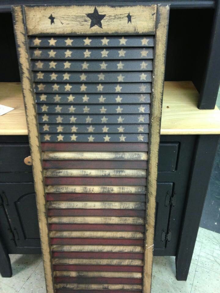 DIY Americana Painted Shutter