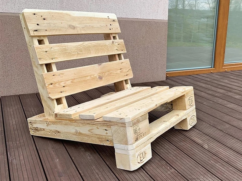 DIY Pallet Furniture Plans
