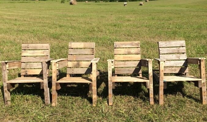 DIY Shipping pallet chair plans