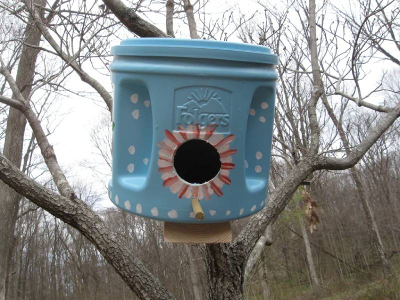 DIY green birdhouses