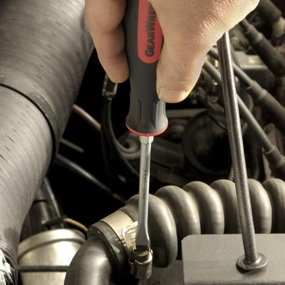 hand using GEARWRENCH Screwdriver