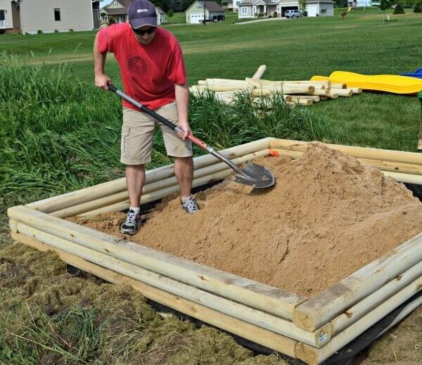 DIY Sandbox by Kenarry