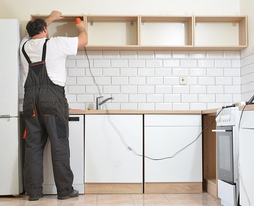 installation-of-kitchen-unit_brachostudio_shutterstock