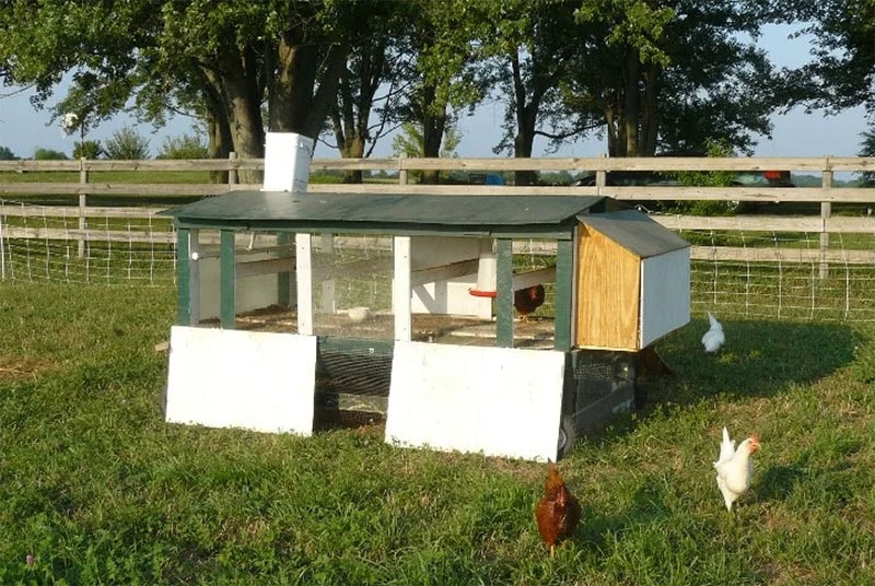 Large Tractor Coop by Instructables