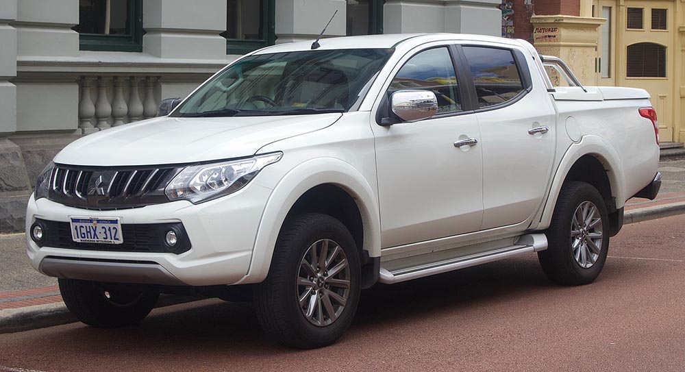 Mitsubishi Triton (MQ MY18) GLS Double Cab 4x4 utility (2018-08-27) 01