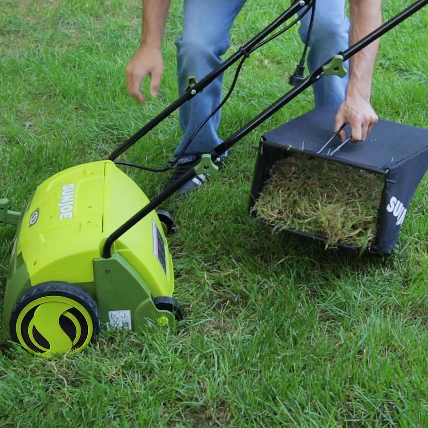 person using Sun Joe AJ801E