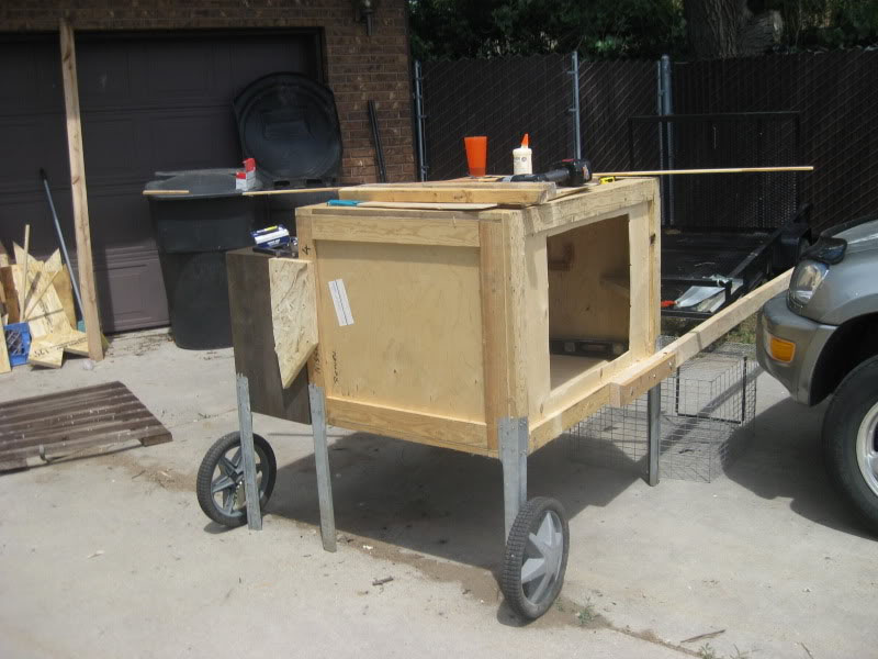 Surprisingwoman’s Chicken Coop Tractor by Backyard Chickens