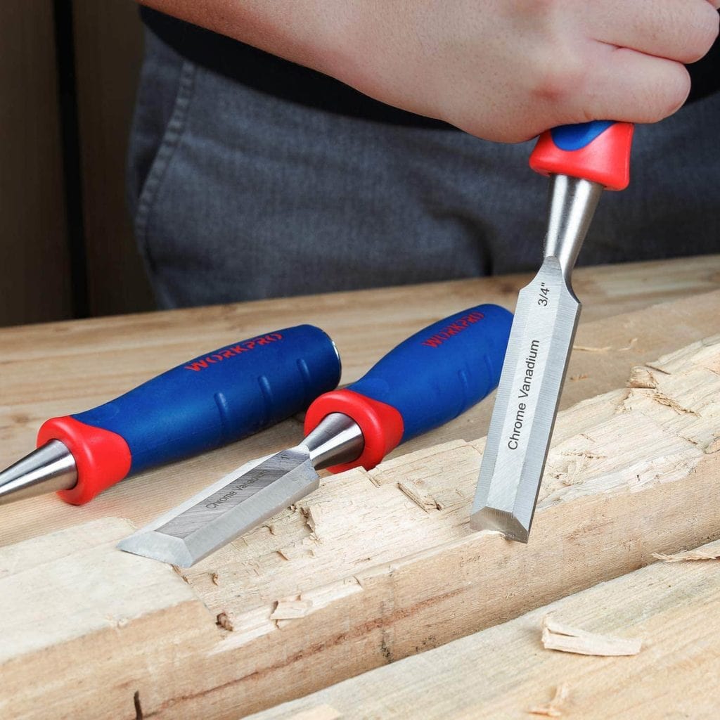 using WORKPRO 3-Piece Wood Chisel