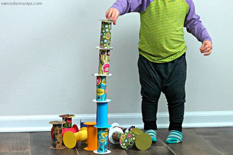ways to fine-tune a toddler’s fine motor skills