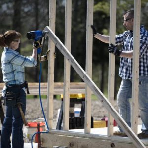 woman using Campbell Hausfeld PA117701AV Air Hose
