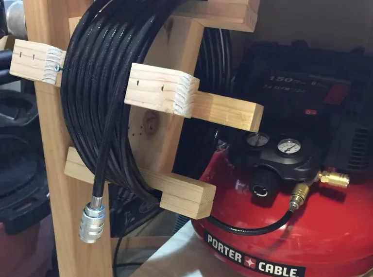 Air hose reel