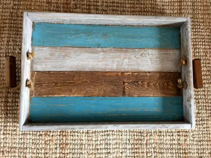 handmade pallet tray with rope handles