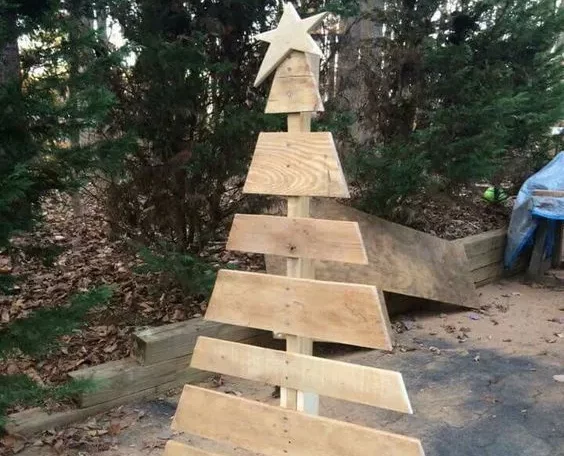 Pallet christmas tree