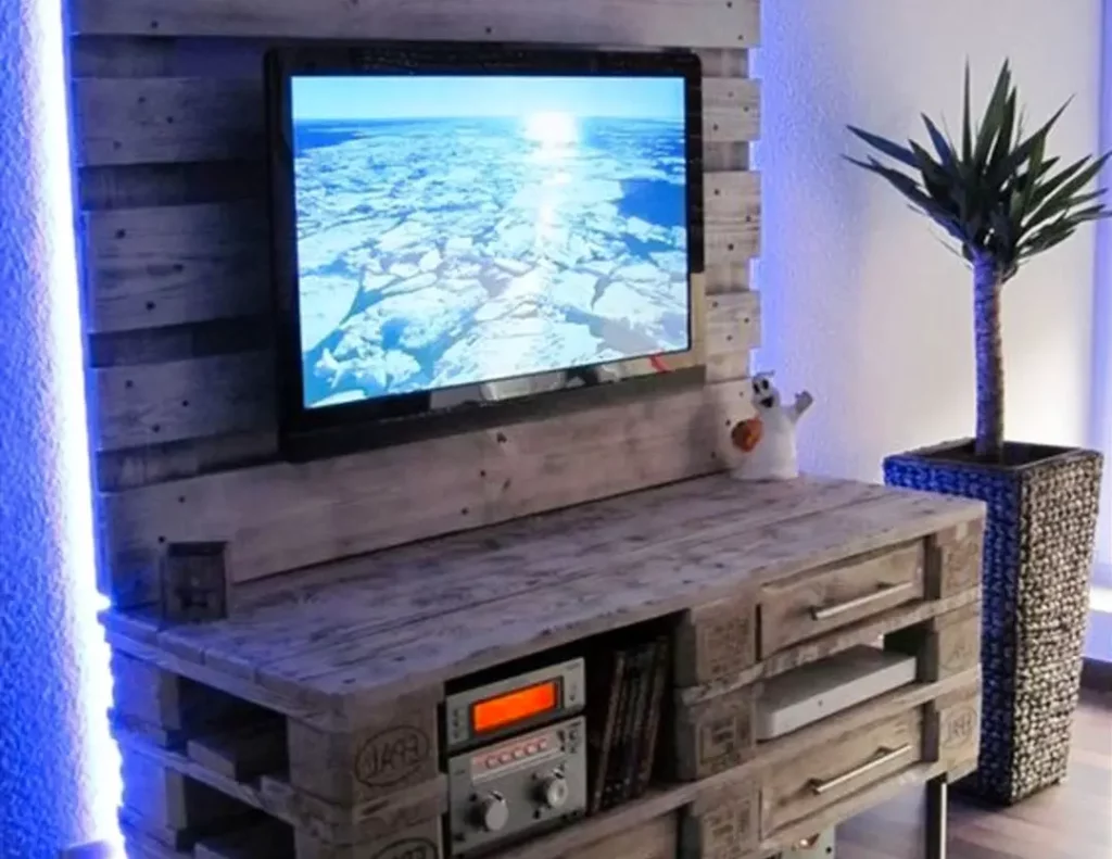 Pallet entertainment center
