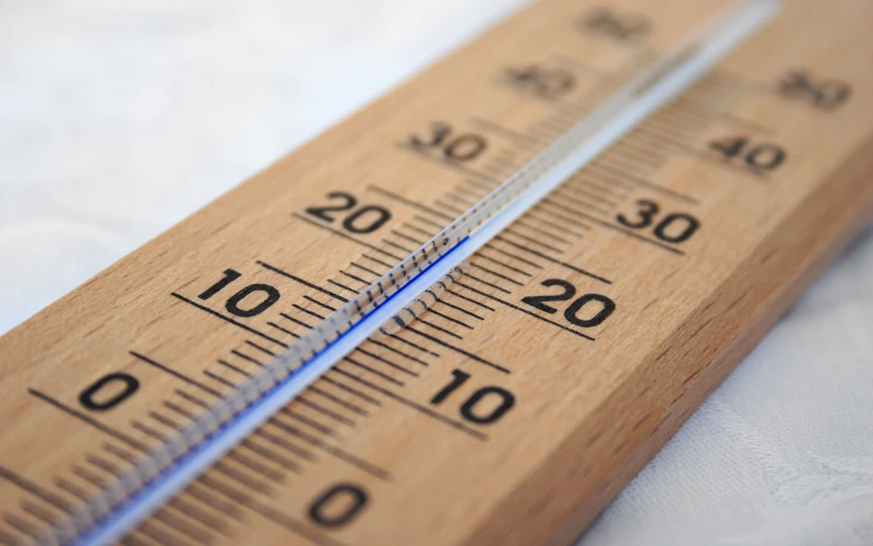 temperature measuring device